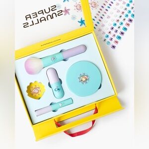 Super Smalls Makeup Set with Brush and Accessories